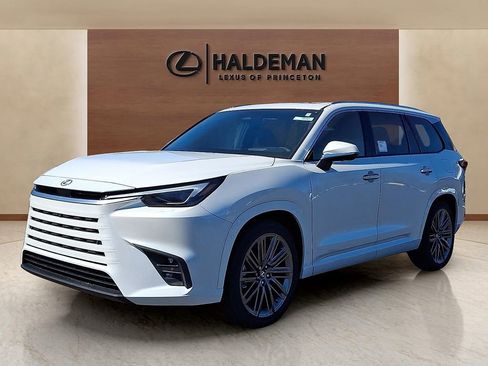 New 2026 Lexus TX 350 AWD image 2