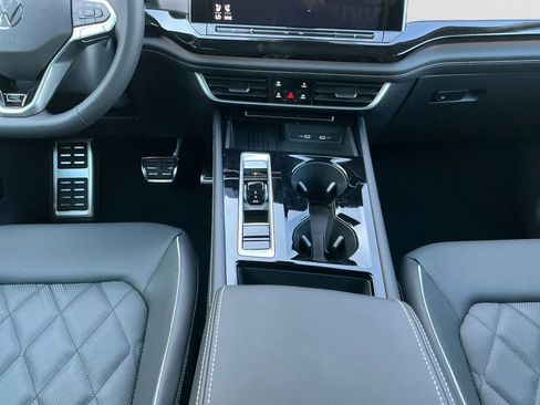 New 2026 Volkswagen Atlas SEL Premium R-Line image 11