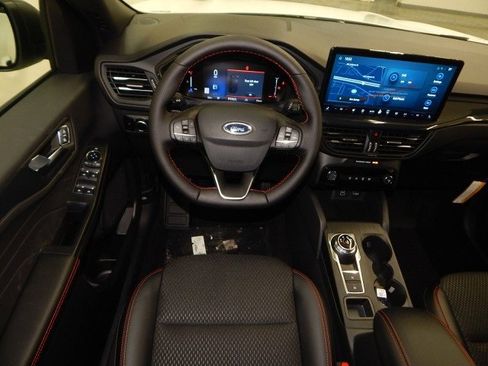 New 2025 Ford Escape ST-Line w/ Tech Pack #1 image 11