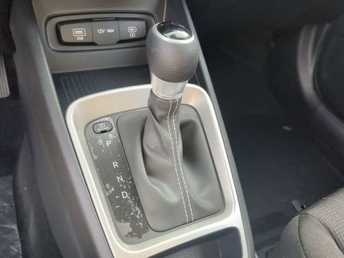 New 2026 Hyundai Venue SE FWD image 31