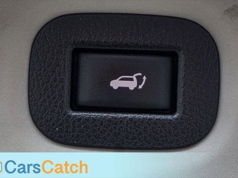 Used 2017 Nissan Rogue SL image 40