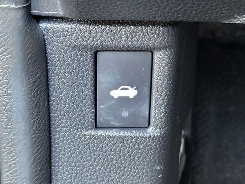 Used 2023 Honda Accord EX image 18