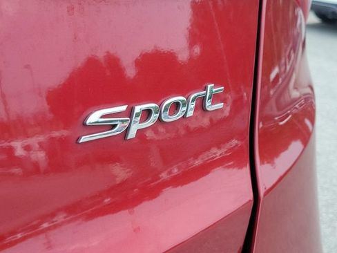 Used 2017 Hyundai Santa Fe Sport FWD image 8