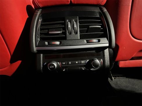 Used 2016 BMW X6 M Base image 19