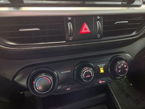 Used 2020 Kia Forte LXS image 31