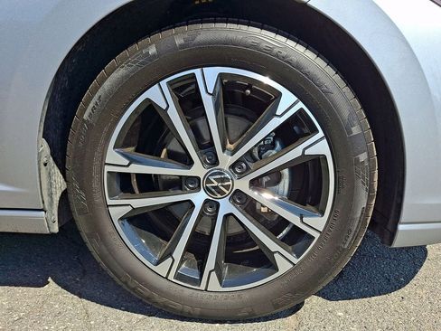 Used 2026 Volkswagen Jetta Sport FWD image 8