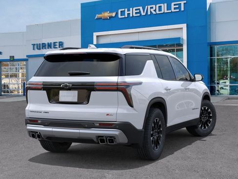 New 2026 Chevrolet Traverse Z71 w/ Driver Confidence Package AWD/4WD image 4