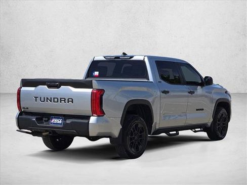 Used 2025 Toyota Tundra SR5 AWD/4WD image 5
