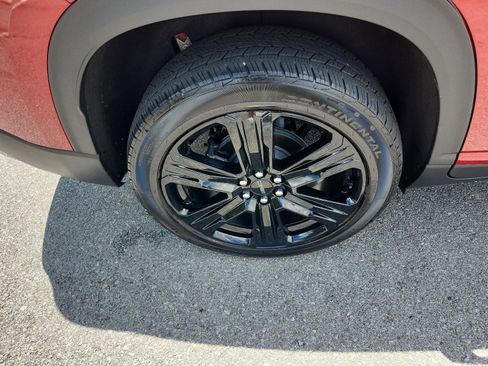 Certified 2026 GMC Acadia Elevation w/ Black Edition AWD/4WD image 6