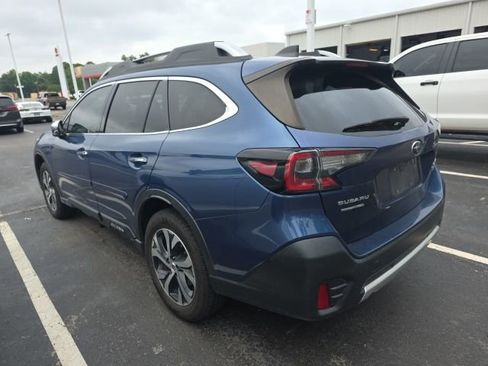 Used 2022 Subaru Outback Touring AWD/4WD image 7