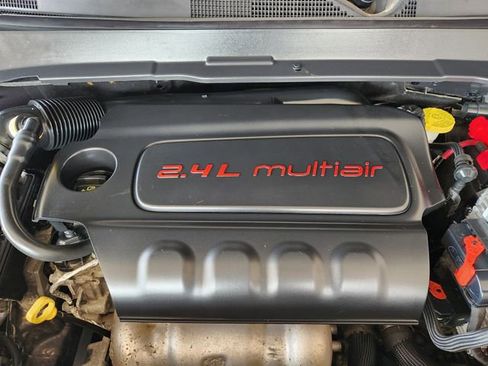 Used 2020 Jeep Compass Limited image 33