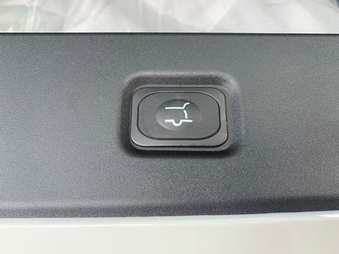 New 2026 Lincoln Navigator L Black Label AWD/4WD image 6