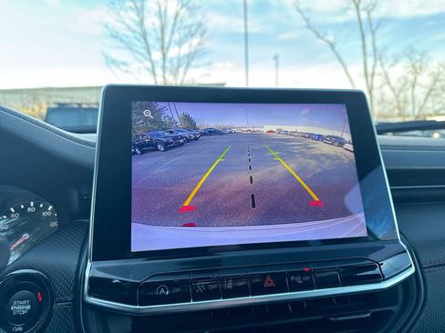 Used 2024 Jeep Compass Trailhawk image 26