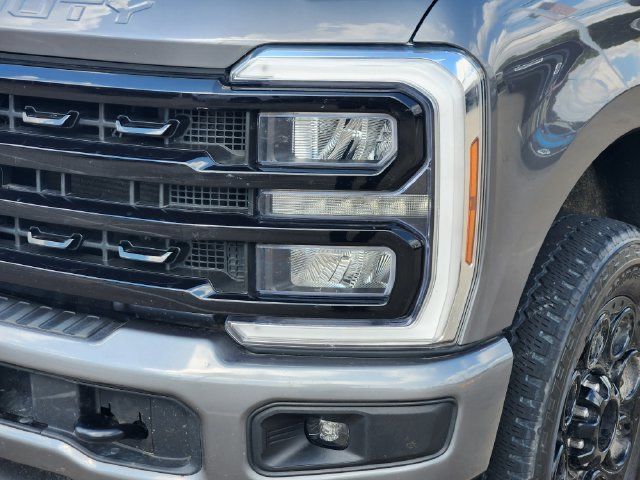 Used 2024 Ford F250 XLT w/ Black Appearance Package AWD/4WD image 9