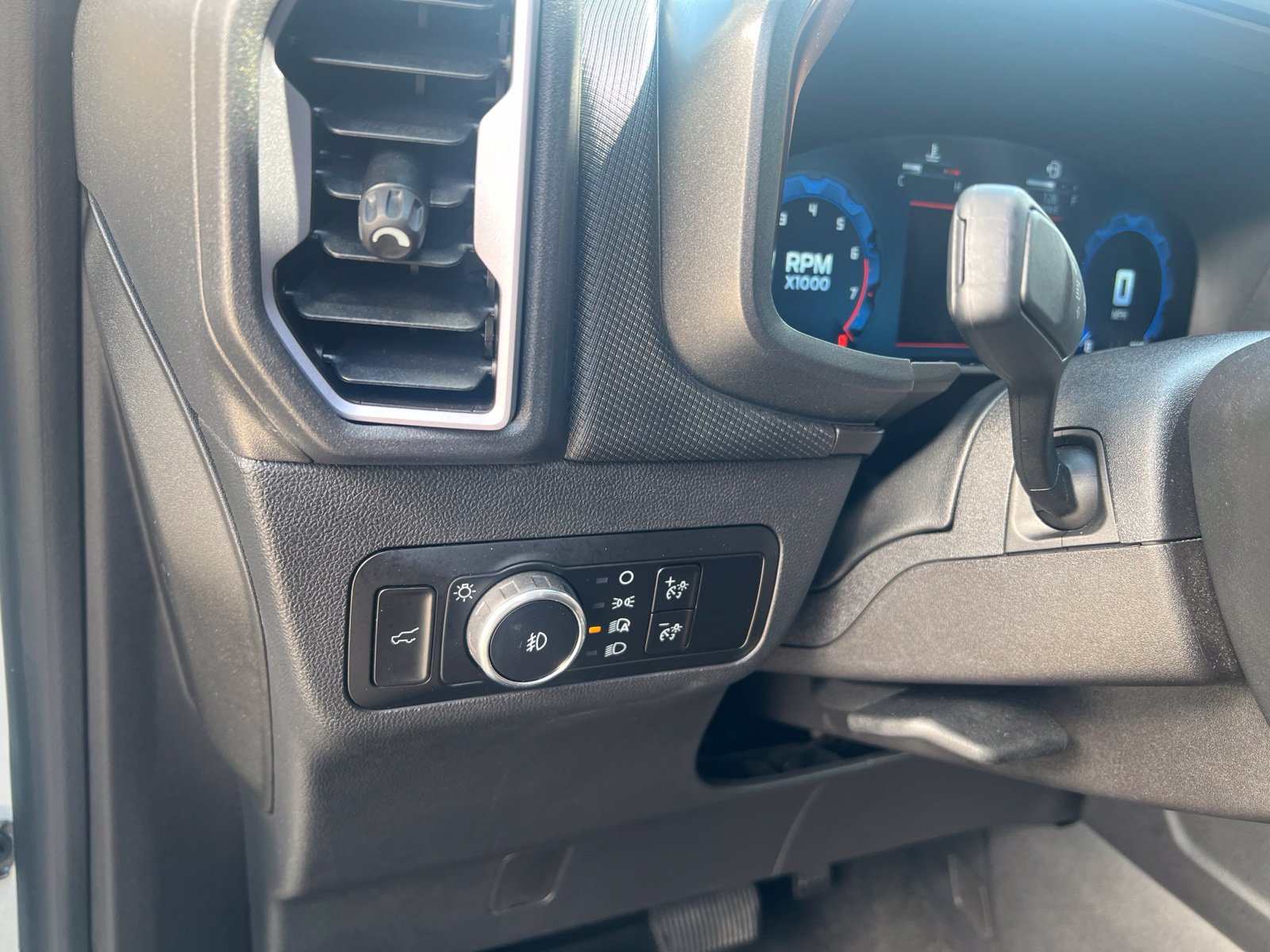 Used 2025 Ford Bronco Sport Outer Banks w/ Outer Banks Tech Package+ AWD/4WD image 19