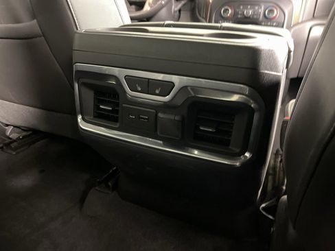 Used 2020 Chevrolet Silverado 1500 High Country w/ Technology Package image 9