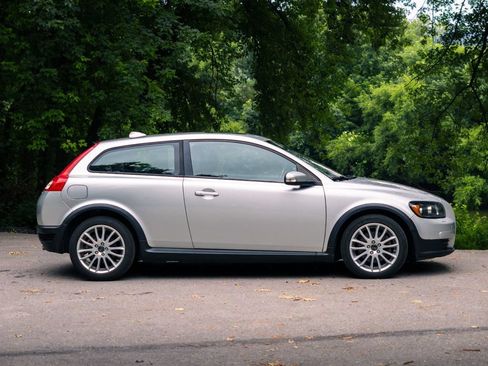 Used 2010 Volvo C30 T5 FWD image 17