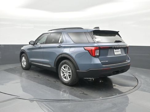 New 2025 Ford Explorer Active image 22