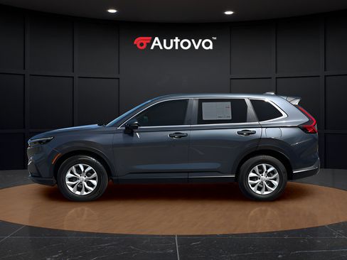 Used 2025 Honda CR-V LX image 2