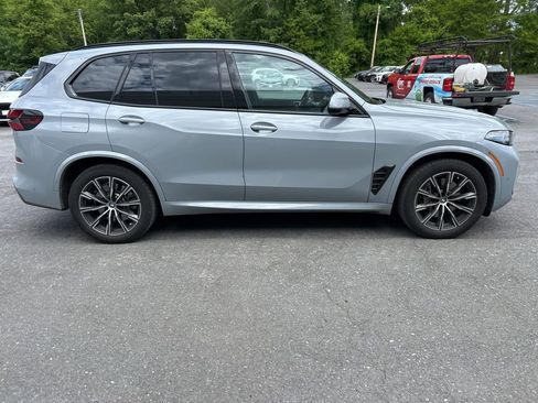 Used 2025 BMW X5 xDrive50e w/ M Sport Package AWD/4WD image 7