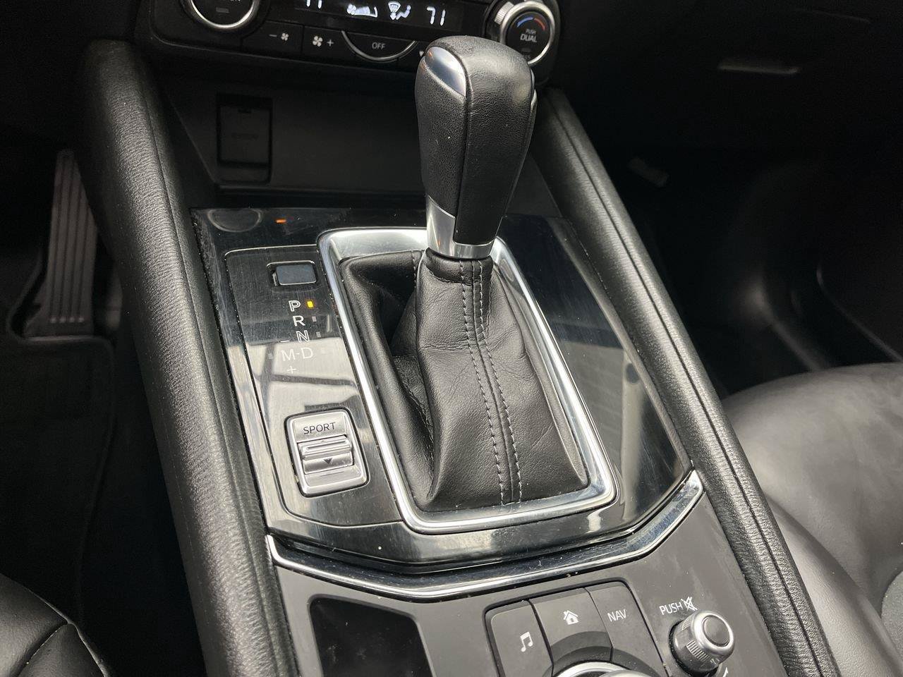 Used 2018 MAZDA CX-5 Touring w/ Preferred Equipment Package AWD/4WD image 24