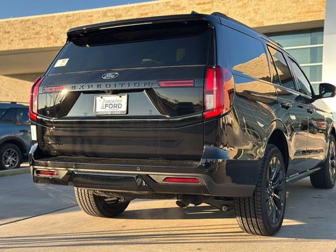 New 2025 Ford Expedition Platinum w/ Stealth Appearance Package image 61