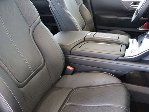 Certified 2025 INFINITI QX80 Sensory image 50