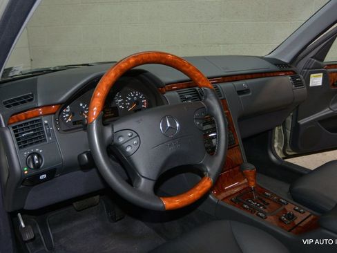 Used 2002 Mercedes-Benz E 430 Sedan image 11