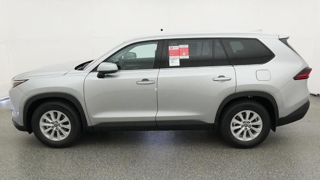 New 2026 Toyota Grand Highlander FWD image 3