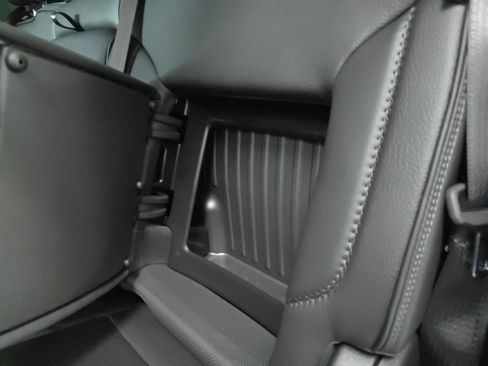 Used 2024 GMC Sierra 1500 Denali image 11