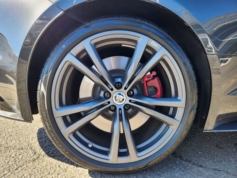 Used 2024 Jaguar F-TYPE R image 23