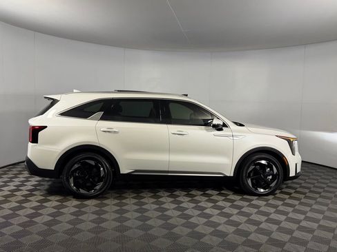 Used 2025 Kia Sorento SX Prestige AWD/4WD image 5