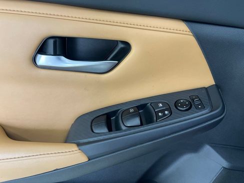Used 2022 Nissan Sentra SV w/ SV Premium Package FWD image 20