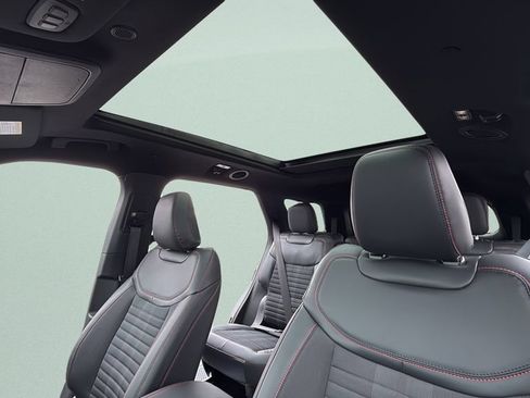 New 2026 Ford Explorer ST-Line w/ ST-Line Street Pack AWD/4WD image 41