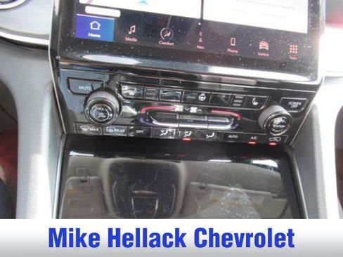 Used 2023 Jeep Grand Cherokee L Limited image 28