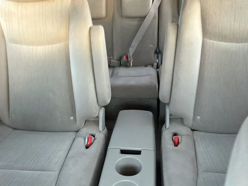 Used 2017 Nissan Quest SV image 21