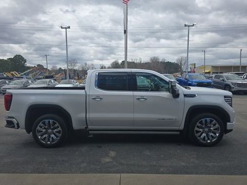 Used 2024 GMC Sierra 1500 Denali w/ Denali Reserve Package image 6