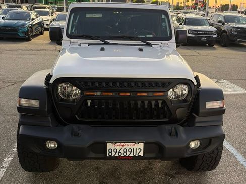Used 2020 Jeep Gladiator Sport w/ Quick Order Package 24S AWD/4WD image 1