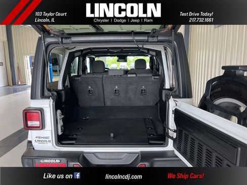 Used 2024 Jeep Wrangler Sport S image 9