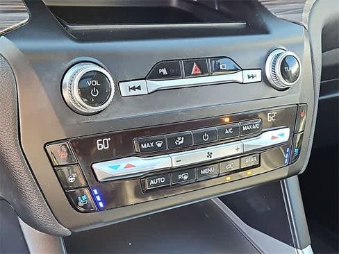 Used 2020 Ford Explorer Limited w/ Class III Trailer Tow Package image 24