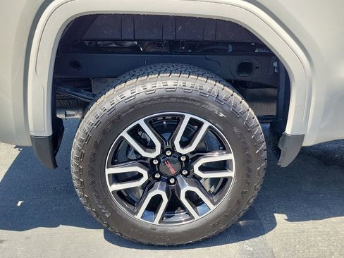 New 2026 GMC Sierra 1500 AT4 w/ AT4 Premium Package AWD/4WD image 5