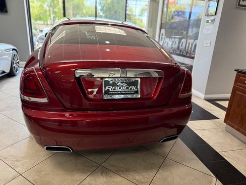 Used 2019 Rolls-Royce Wraith image 10