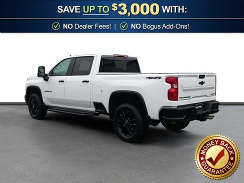 Used 2025 Chevrolet Silverado 2500 Custom w/ Custom Value Package image 4