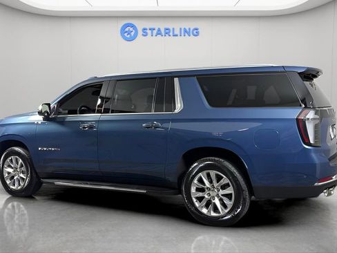 Used 2025 Chevrolet Suburban Premier image 4