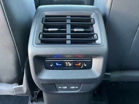 Certified 2025 Volkswagen Tiguan SEL R-Line image 14