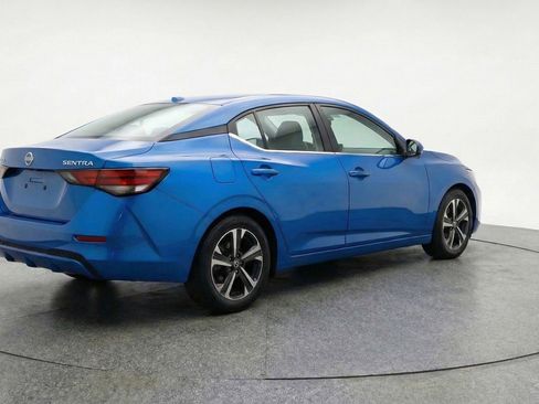 Used 2025 Nissan Sentra SV FWD image 9