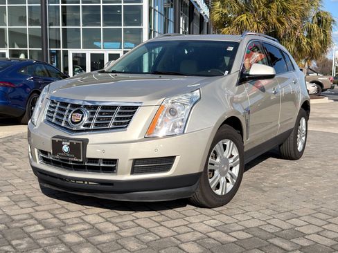 Used 2016 Cadillac SRX Luxury image 1