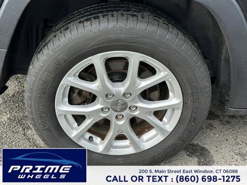 Used 2014 Jeep Cherokee Latitude image 24