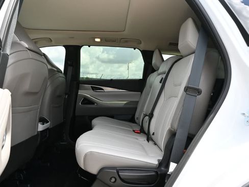 Certified 2026 INFINITI QX60 Luxe w/ Cargo Package FWD image 18