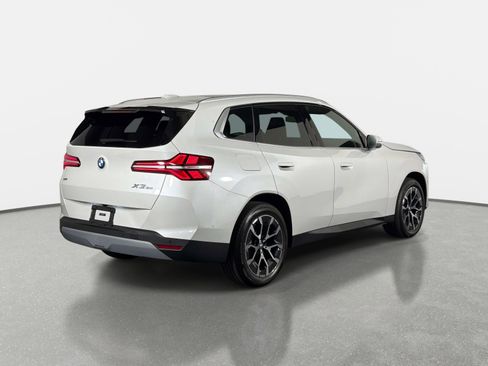 Used 2026 BMW X3 xDrive30 w/ Premium Package image 3